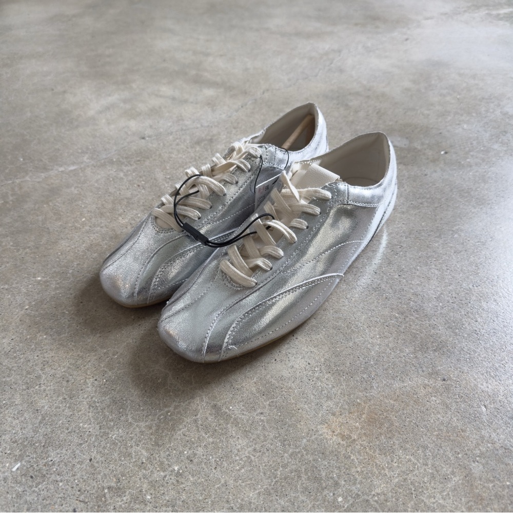 Zara Women’s Silver Metallic Sneakers